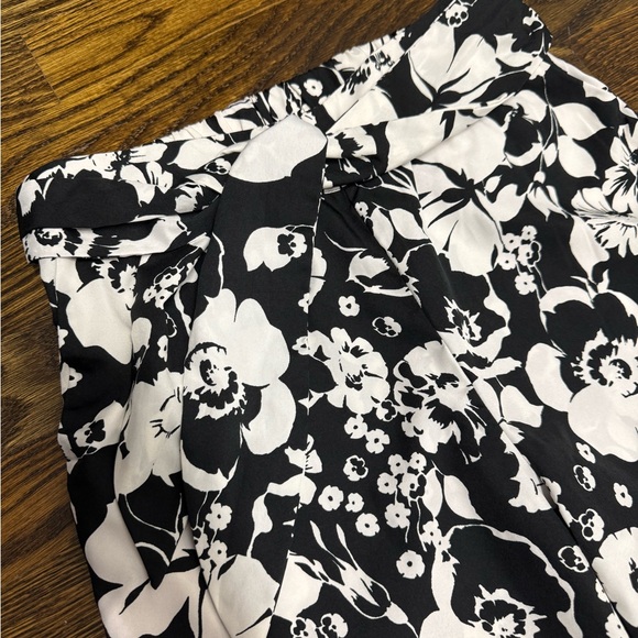 Mango Floral Black and White Wide-Leg Pants, Size: XS, Inseam: 32” - Picture 2 of 7